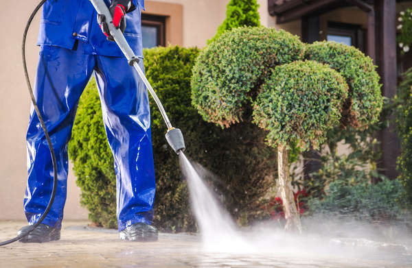 uses-of-pressure-washers-make-cleaning-fun