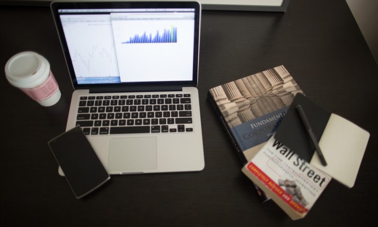 The 14 Finance Books Every Student Should Read