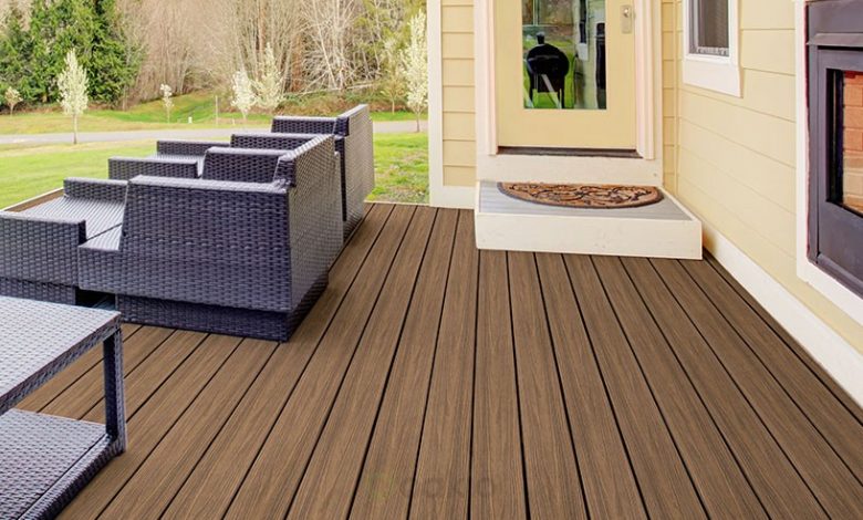 Vinyl vs. Composite Decking: Which is Right for You?