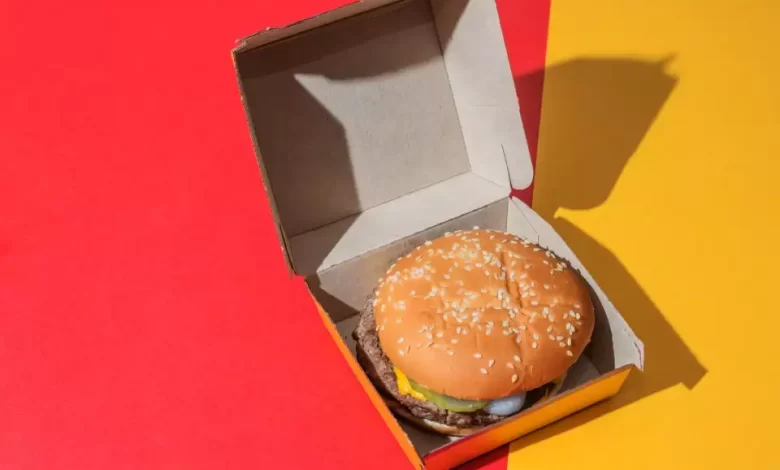 5 design trends to create on-trend burger boxes in 2023